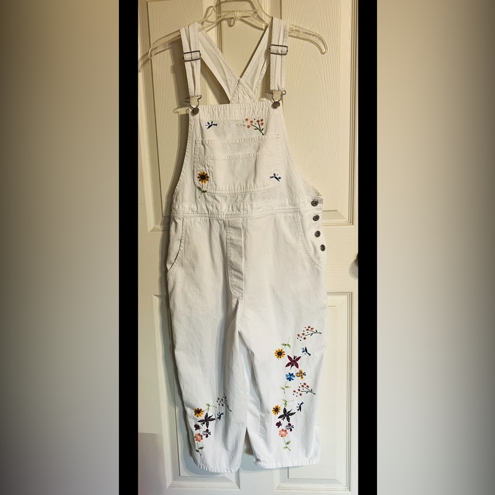 Agapo White Overalls with Embroidered Accents